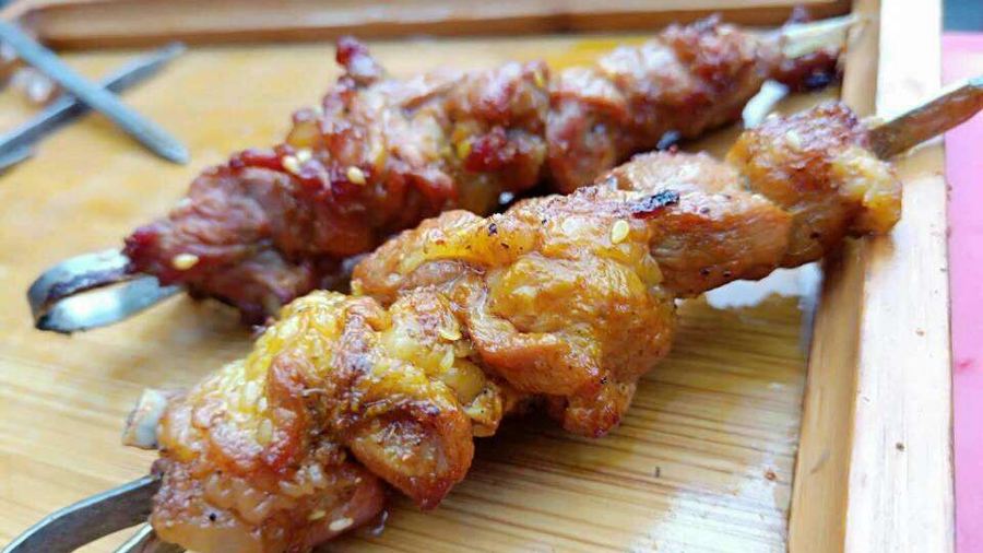 老街烧烤城(河堤夜市店)