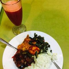 Warung Makan Nikmat halal User Photo