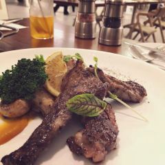 DH Restaurant User Photo