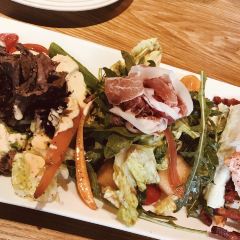 Salt House Tapas User Photo