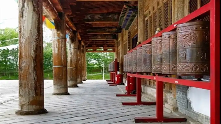 Hotels near Shengyou Temple