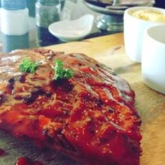 Livv Pattaya Finest Food & Drinks User Photo