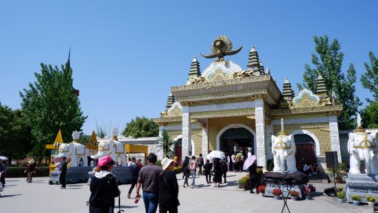 说起象山影视城，他自从拍摄了《神雕侠侣》以后，就越来越多的剧