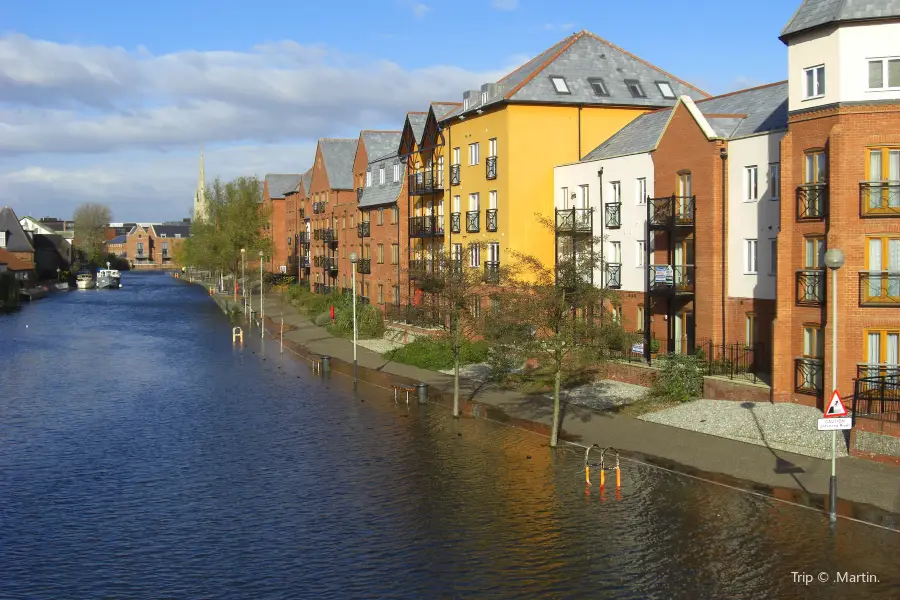 Riverside Walk