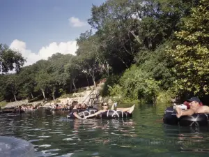 Rockin' R River Rides - Gruene