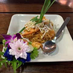 May & Zin Restaurant User Photo