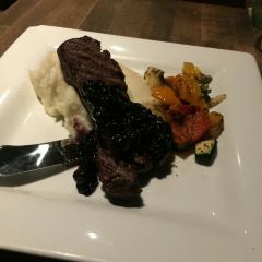 Gold Range Bistro ảnh của người dùng