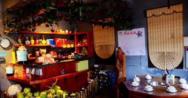 回味雞湯店