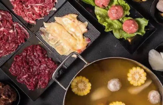 一品牛宴潮汕火鍋料理