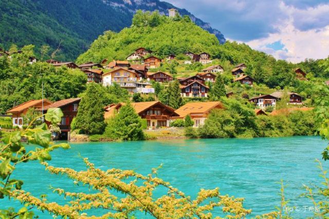 10 Fabulous Swiss Town to Visit Instead of Davos