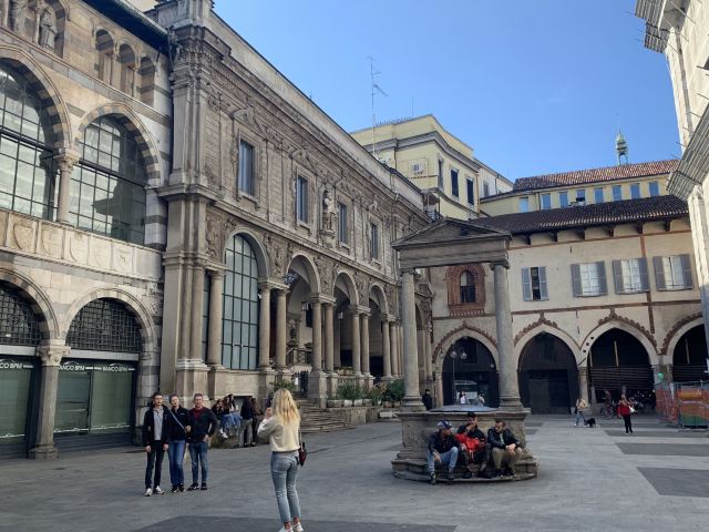 Loggia degli Osii