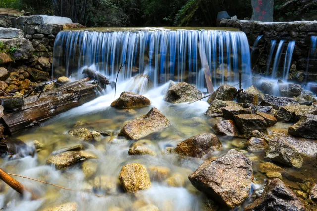 China's Top 10 Scenic Waterfalls