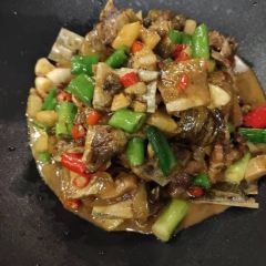 东江湖华兰家柴火鱼总店 User Photo