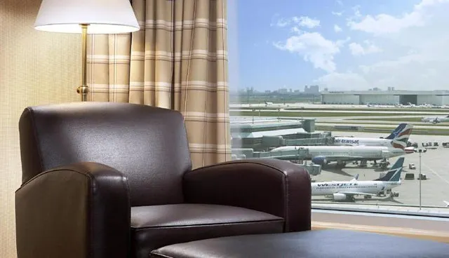 Converging the Diverse Landscapes of Toronto, There Five Unique Hotels Which You Can't Miss!