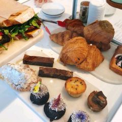 The Premises張用戶圖片