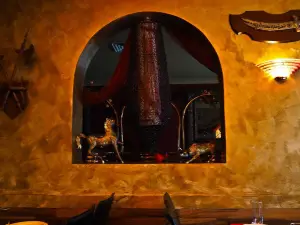 Lal Qila Restaurant
