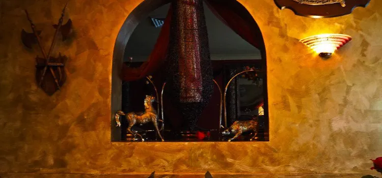 Lal Qila Restaurant