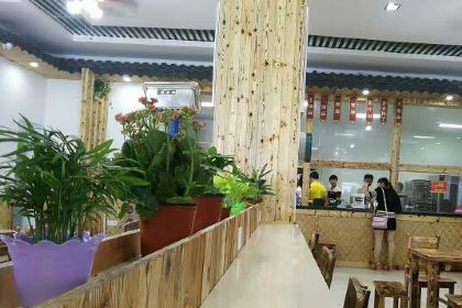 牛七手纯汤牛肉面(南湖路店)