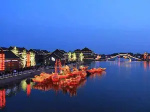 覇州の人気夜の観光スポット
