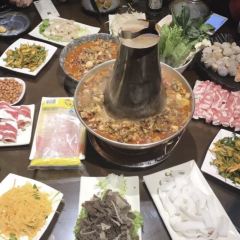 小山城牛蛙碳火锅 User Photo
