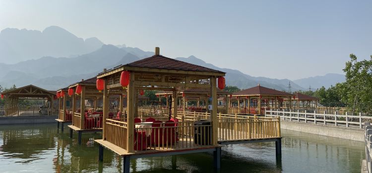 白马玉农庄水上餐厅