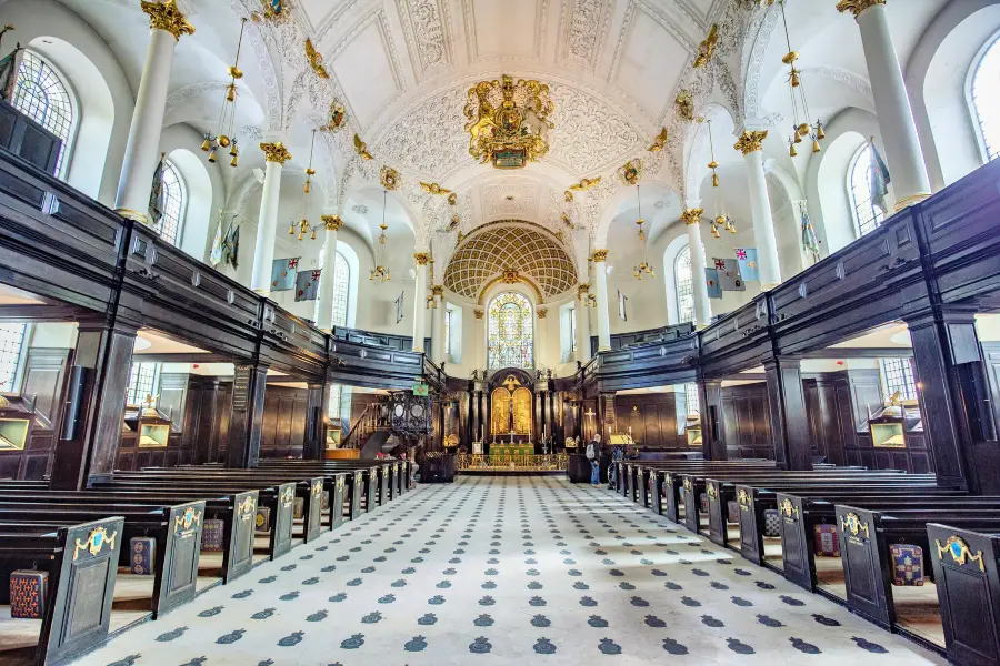 St Clement Danes Church