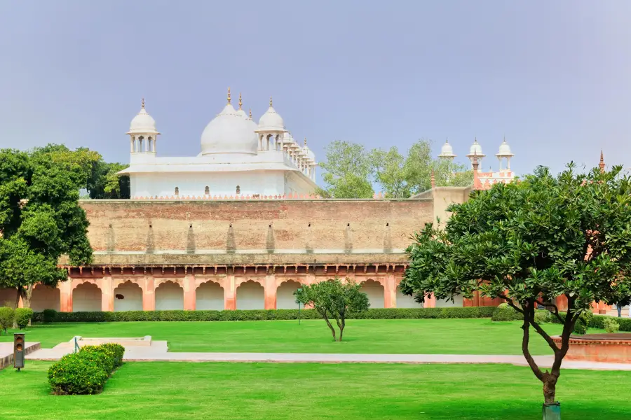 Moti Masjid