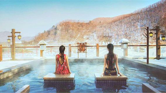 Fengxianggu Hot Spring