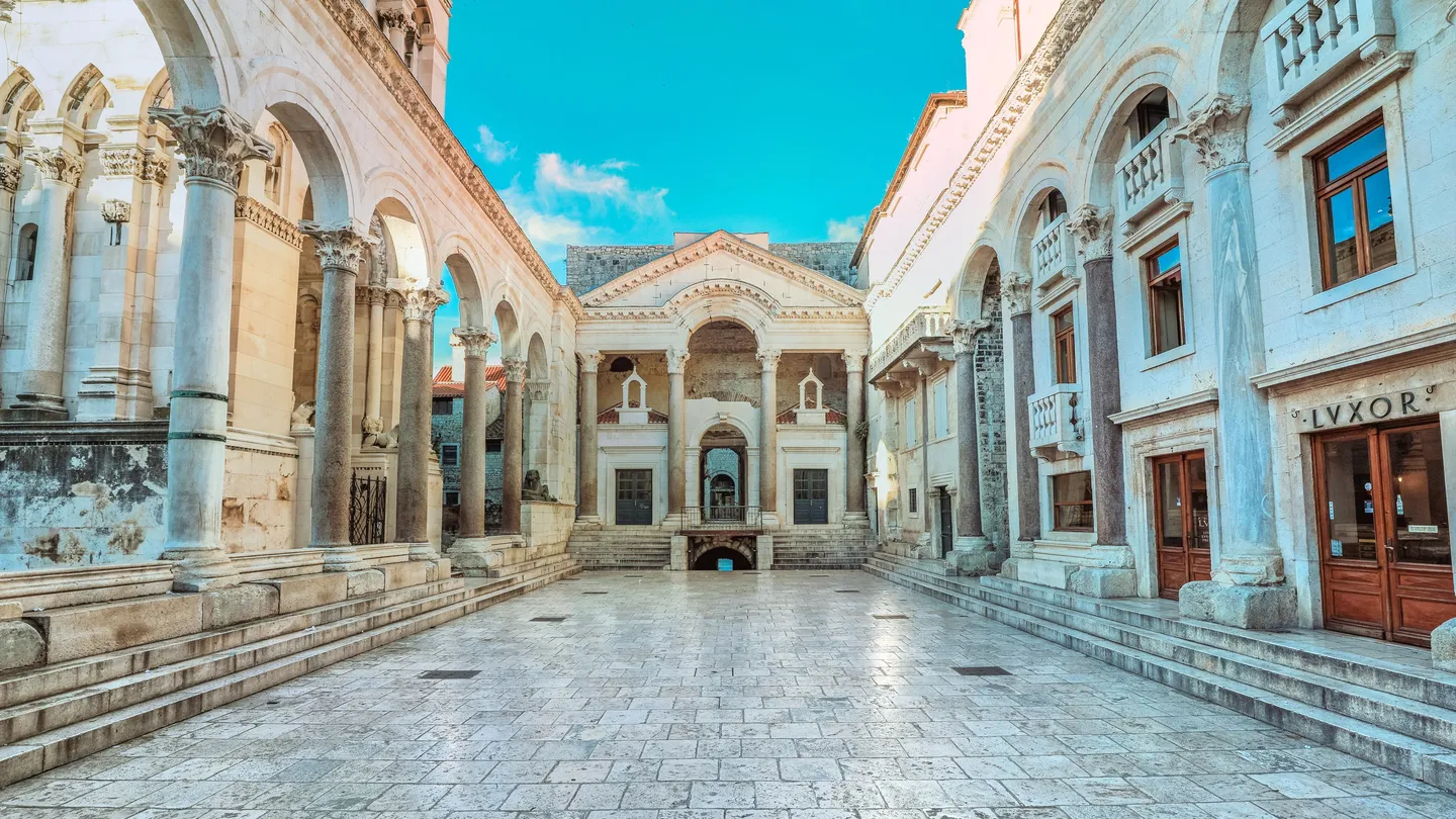 1_Jupiter's Temple