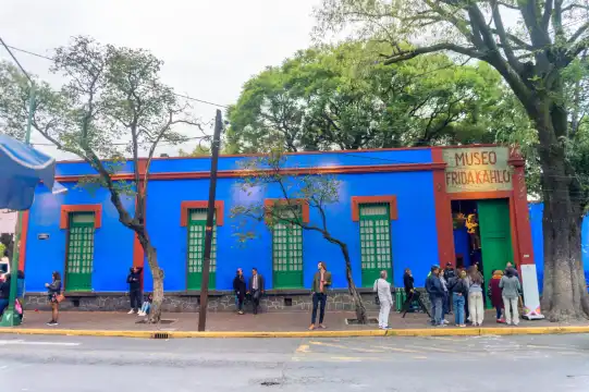 Hotels near Frida Kahlo Museum