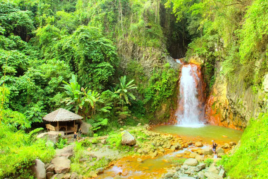 Pulangbato Falls