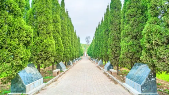 Imperial Tomb of Later Zhou Dynasty