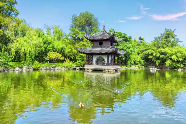 鄰近如皋市城市規劃展示館的酒店