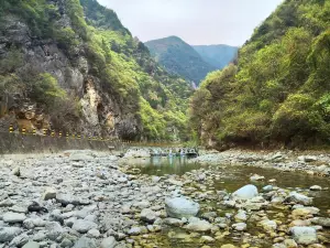 Moon Gorge