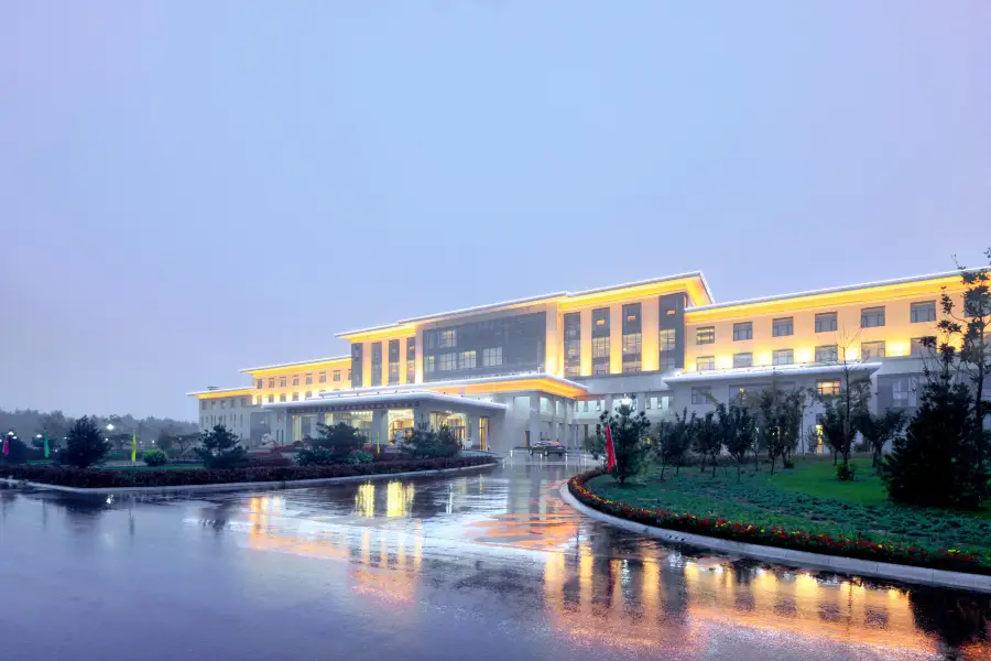 Sun Wu Lake Resort and Spa