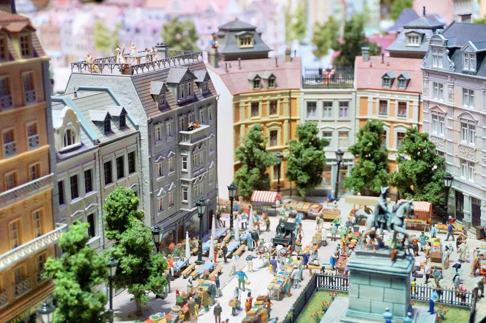 Mini World Lyon - Lyon Tourist Office