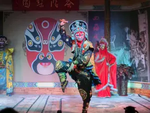 가이완얼∙리위안차관(개완아·이원다관, 쓰촨 전통극 변검 공연장)