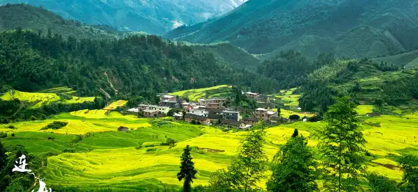 Hotels in Lianshan