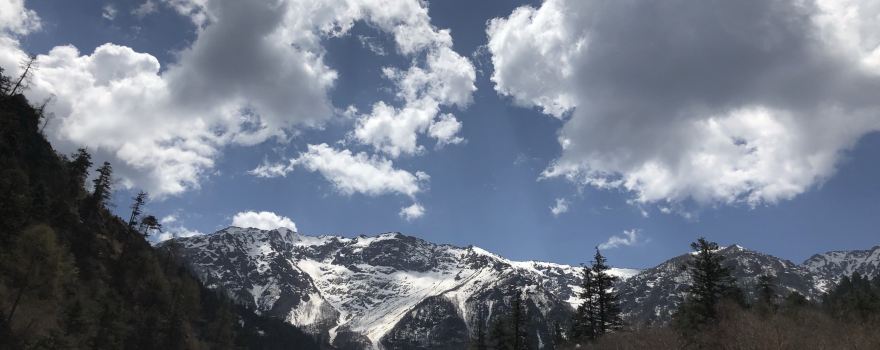 官鵝溝大景區雷古雪山