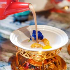 Queen·Cheuk Yuet User Photo