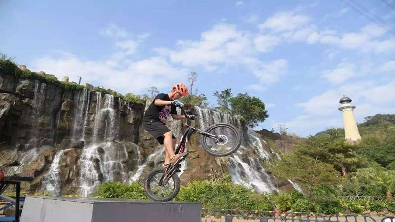 Shenzhen East Overseas Chinese Town Hero Valley + Greater Bay Area No. 1 (Hong Kong-Zhuhai-Macao Bridge Route) + Window of the World One-day Tour