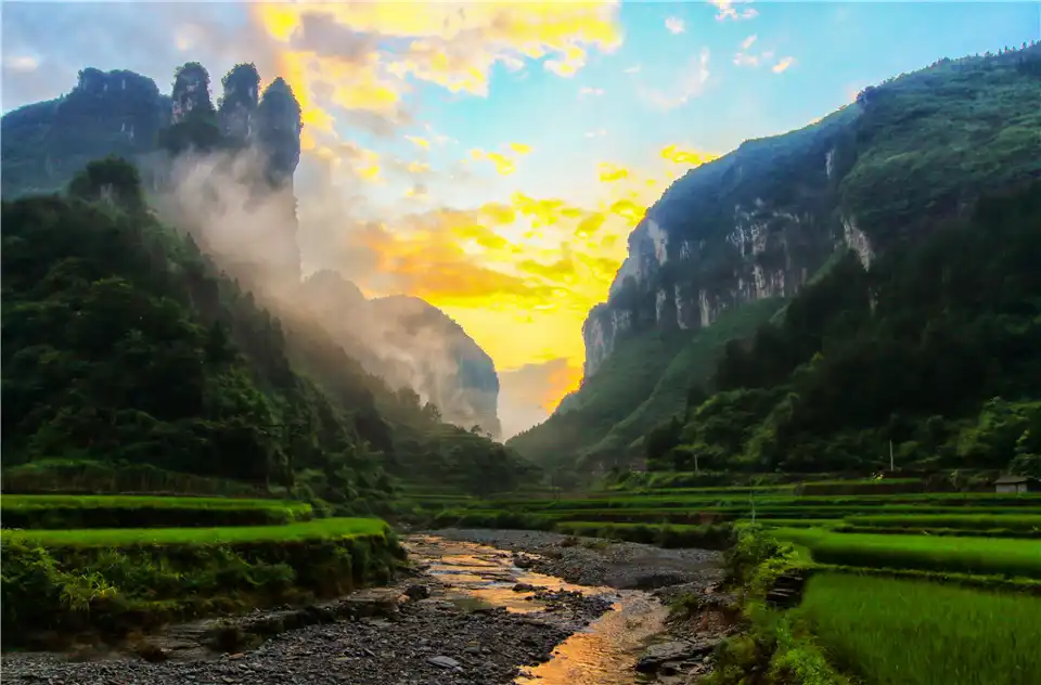 4_Aizhai Wonders Tourist Area