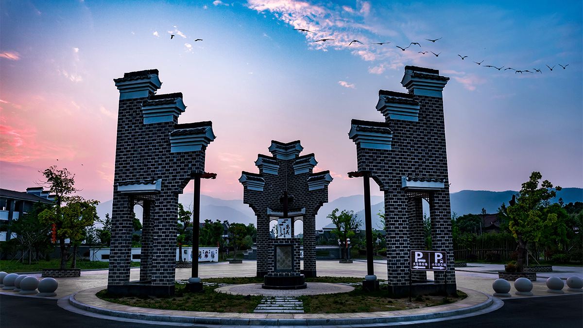 Compare 5 airports near Anyi