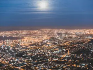 Attrazioni del Giro Notturno a Città del Capo: le opzioni più popolari