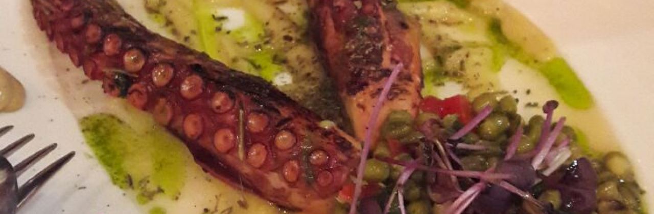 BAKALO Greek Eatery Mykonos