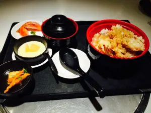 Sakura Restaurant