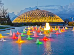 Top 3 Night Attractions in Vancouver
