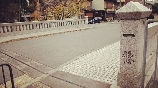 晴明神社在一个街道里不大，不认真找还真会发现不了。里面有安倍