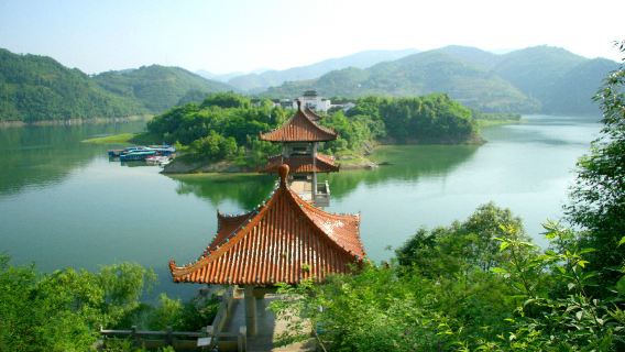Yinghu Cuiping Island