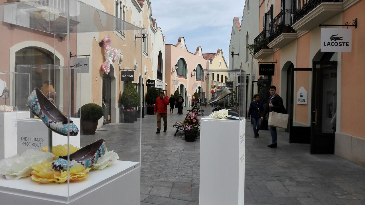 La Roca Village: a shopping stop not to be missed during a stay in